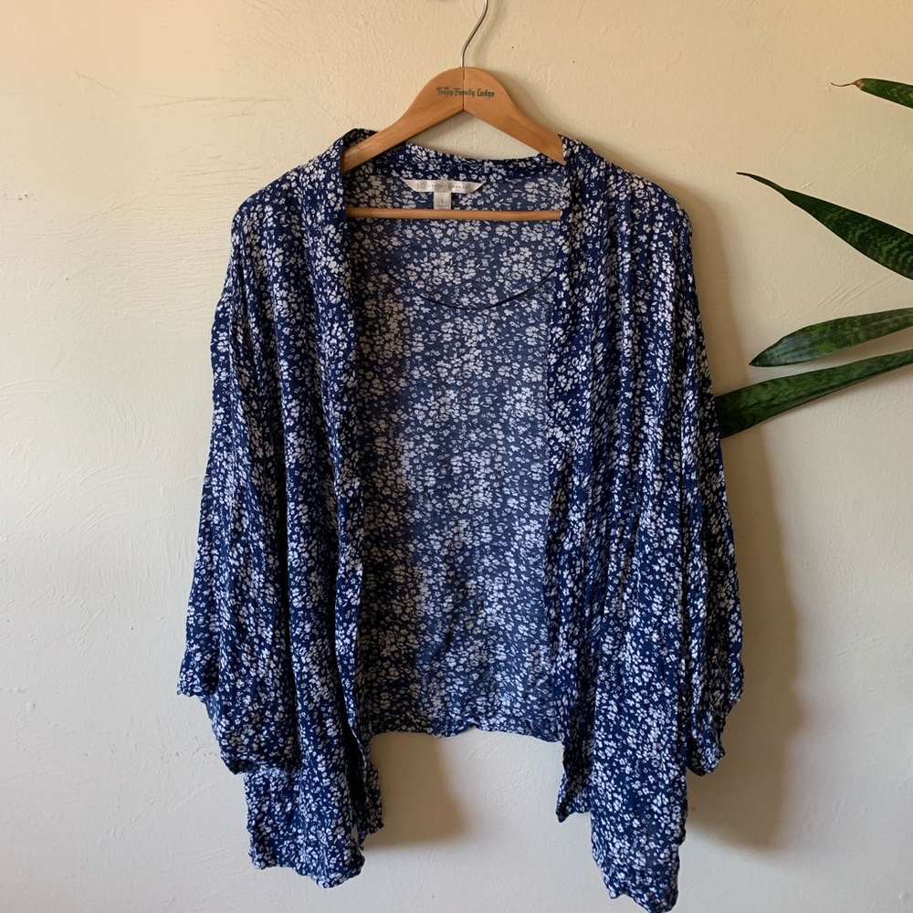 Lauren Conrad Flower print kimono